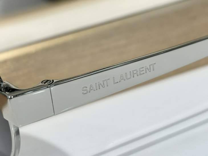 Picture of Saint Laurent Sunglasses _SKUfw77668290fw